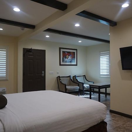 Tuscan Garden Inn Los Angeles Bagian luar foto