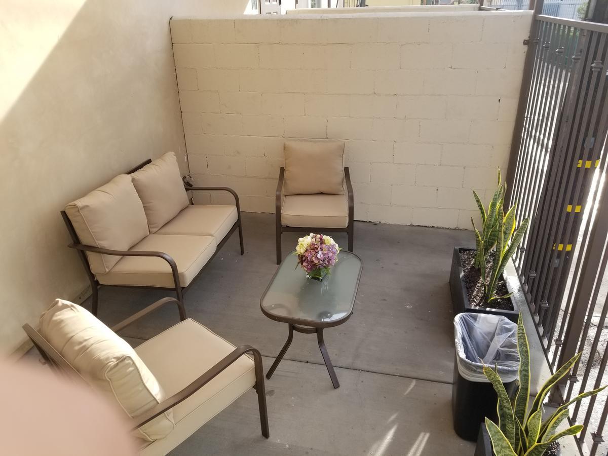 Tuscan Garden Inn Los Angeles Bagian luar foto