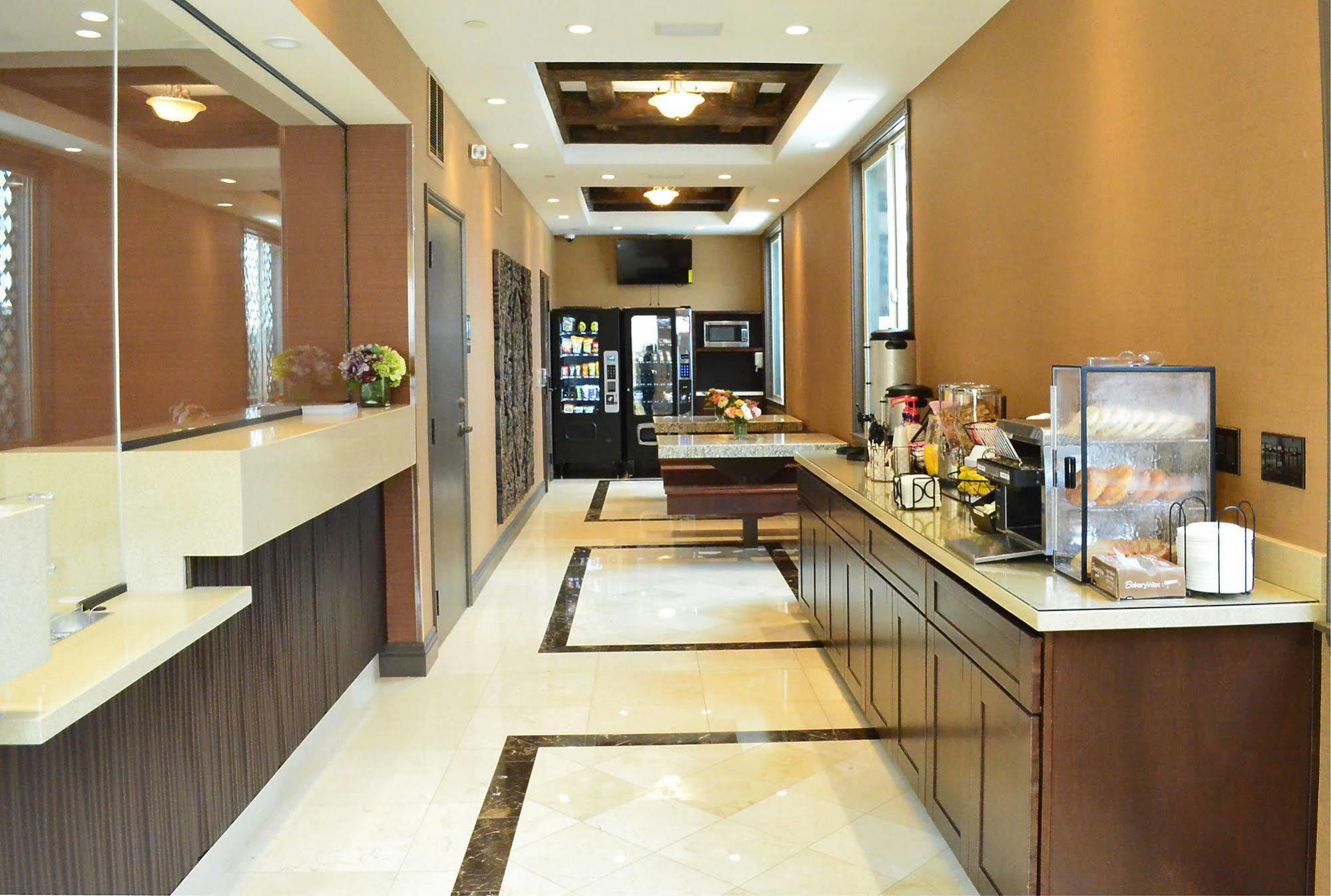 Tuscan Garden Inn Los Angeles Bagian luar foto