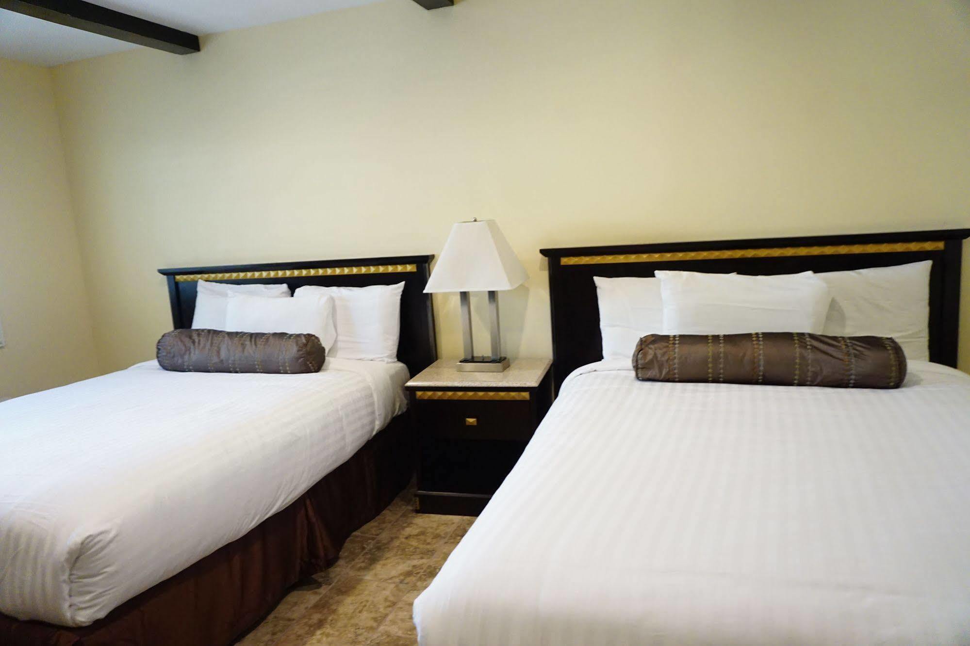 Tuscan Garden Inn Los Angeles Bagian luar foto