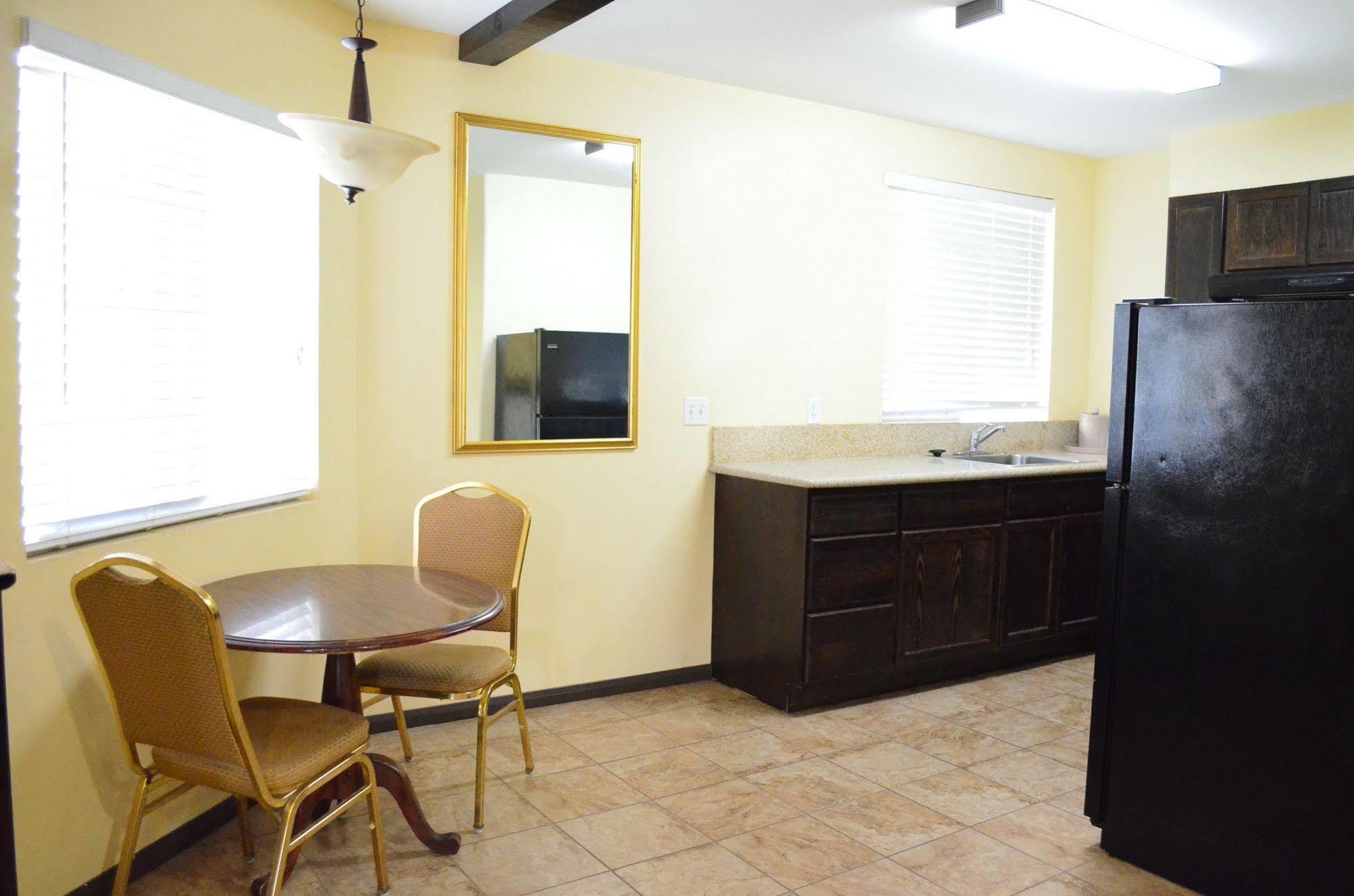 Tuscan Garden Inn Los Angeles Bagian luar foto