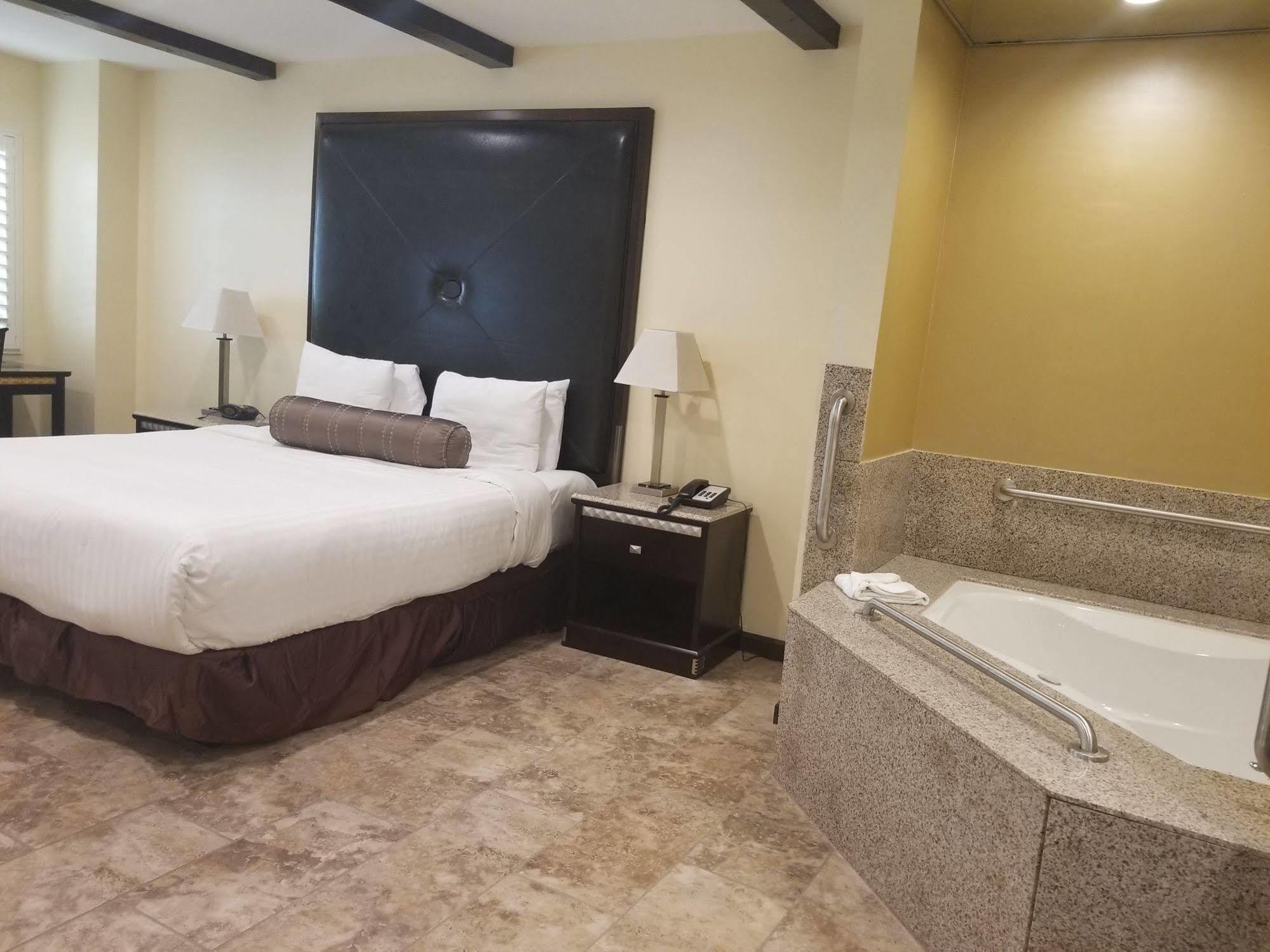 Tuscan Garden Inn Los Angeles Bagian luar foto