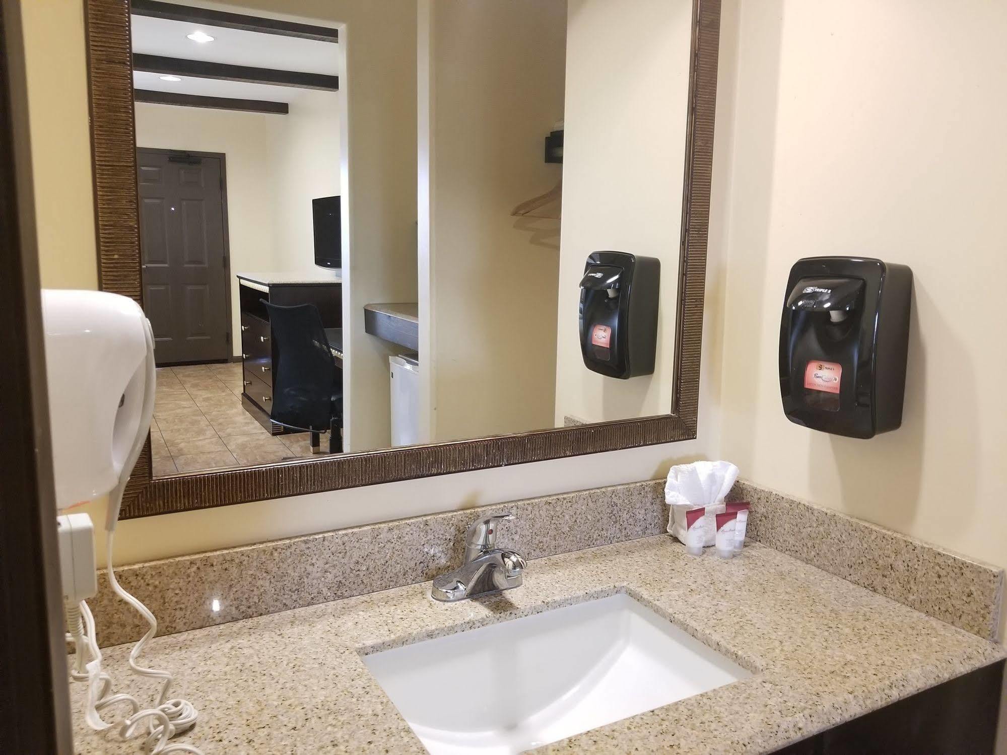 Tuscan Garden Inn Los Angeles Bagian luar foto